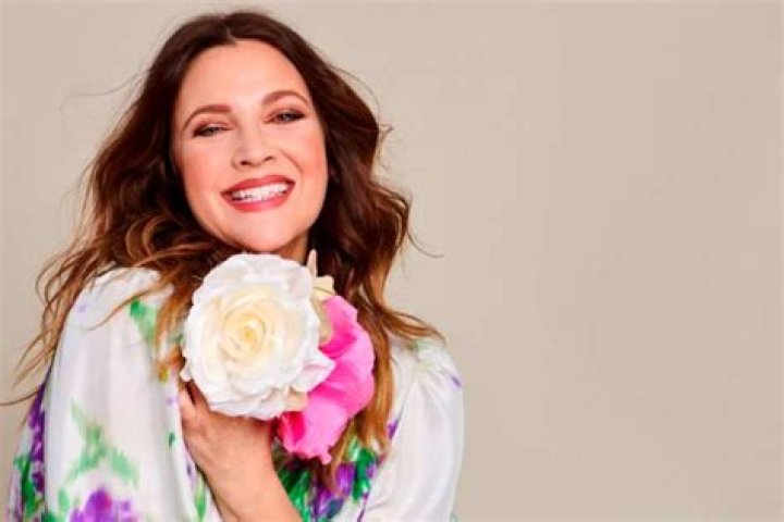 Drew Barrymore Was The Perfect Flower Child At Her Flower Beauty X CVS Launch