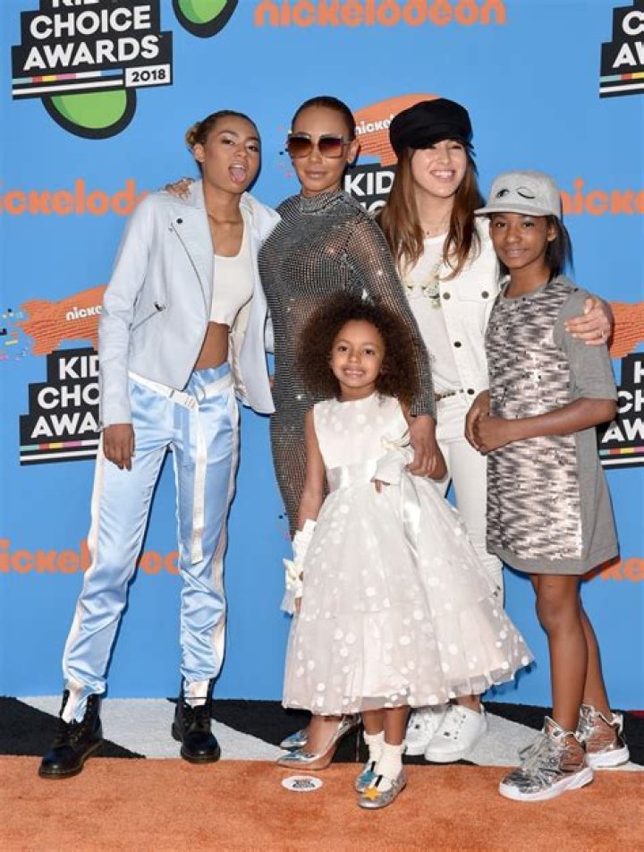 Eddie Murphy Taking Care Of His And Mel B’s Daughter Angel While Mel Recovers