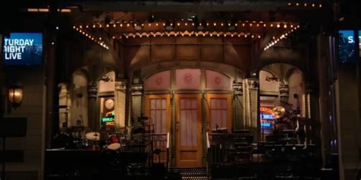 Eddie Murphy Wins Emmy Award For His Appearance On Saturday Night Live