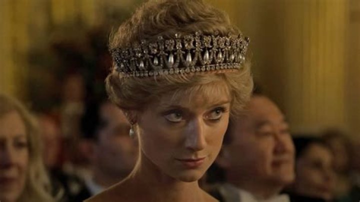 Elizabeth Debicki Is ‘The Crown’s’ Last Princess Diana!
