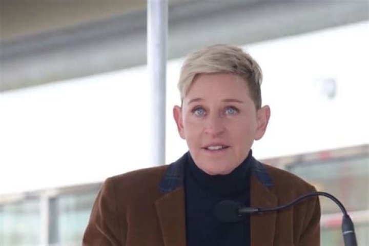 Ellen Degeneres Show Not Cancelled But ‘Mean’ Rumors Are Hurting Ratings