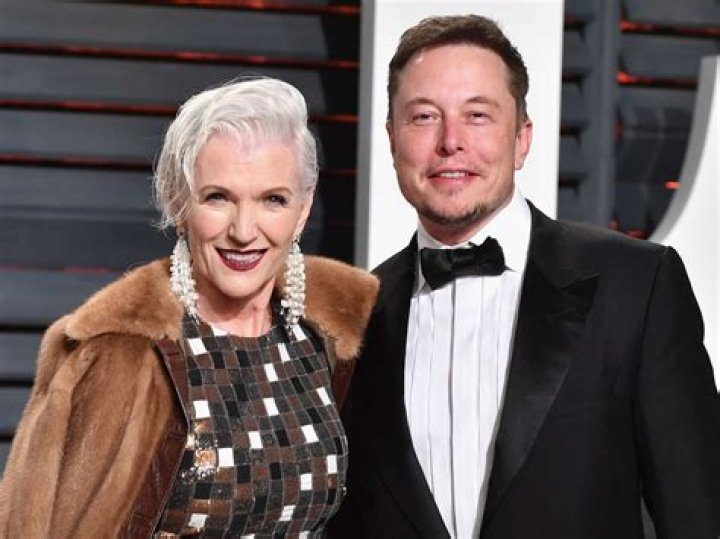 Elon Musk’s 74-year-old mother appeared in public in a translucent negligee