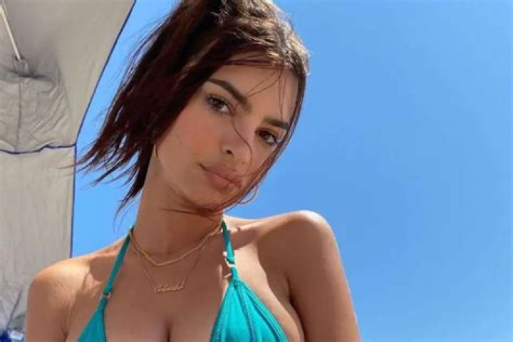 Emily Ratajkowski Shows Off Her Flawless Beach Body In New Inamorata Woman Two Piece