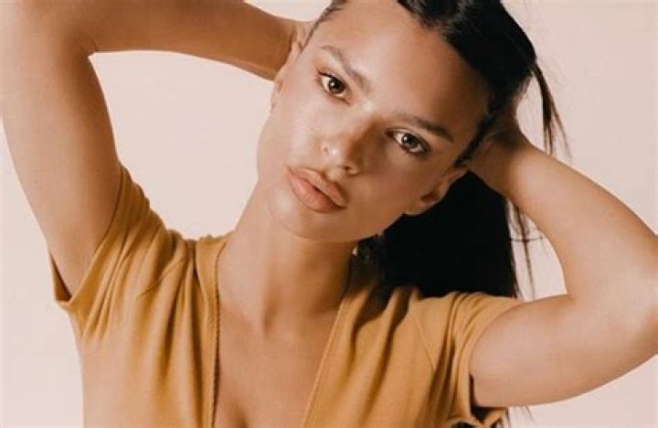 Emily Ratajkowski Sizzles On Instagram In New Photos