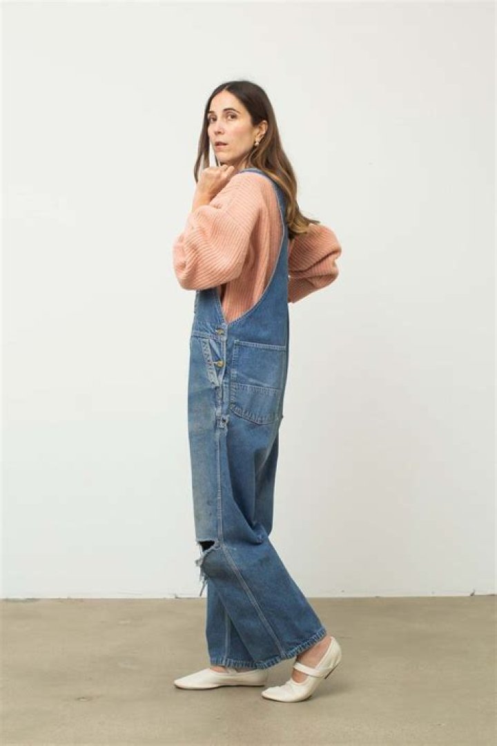 Emma Roberts Is Darling In Vintage Big Smith Overalls With Moccasins