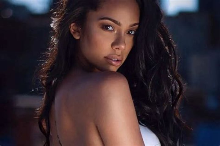 Erica Mena Amazes Fans With Her Tiny Waist – See This Recent Photo