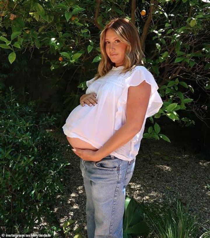 Erica Mena Flaunts Her Baby Bump In The Third Trimester – See Her Gorgeous Photo