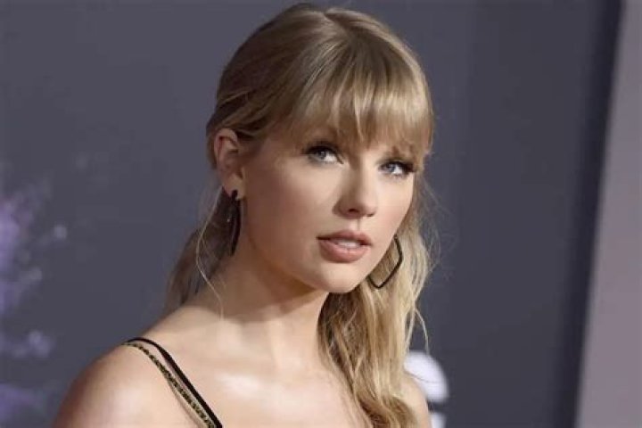 Fans Believe Taylor Swift And Joe Alwyn Secretly Married