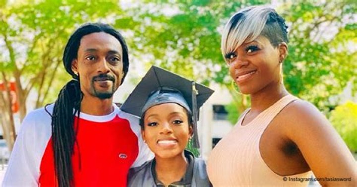 Fantasia Barrino Surprises Fans With Picture Of 17-Year-Old Daughter Zion Graduating High School With Her Father, Brandel Shouse, By Her Side