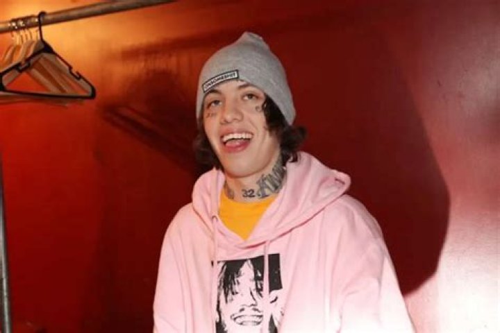 Fiancée Of Lil’ Xan Reveals She Once Endured A Miscarriage