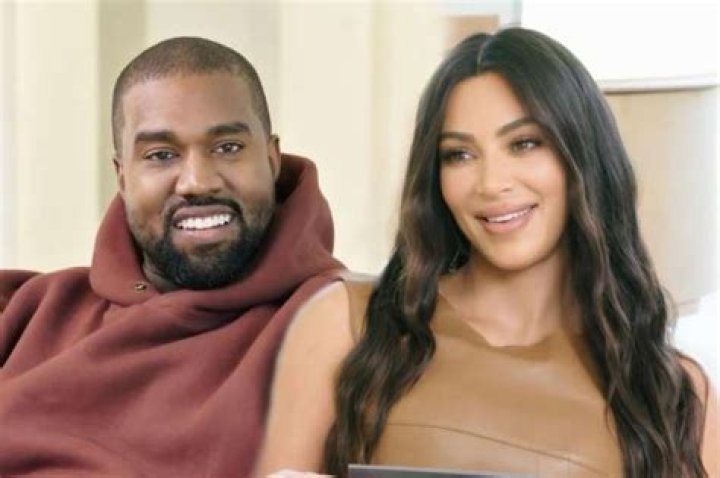 Five Times Elizabeth Hurley Put Her Beach Body On Display And Defied Aging