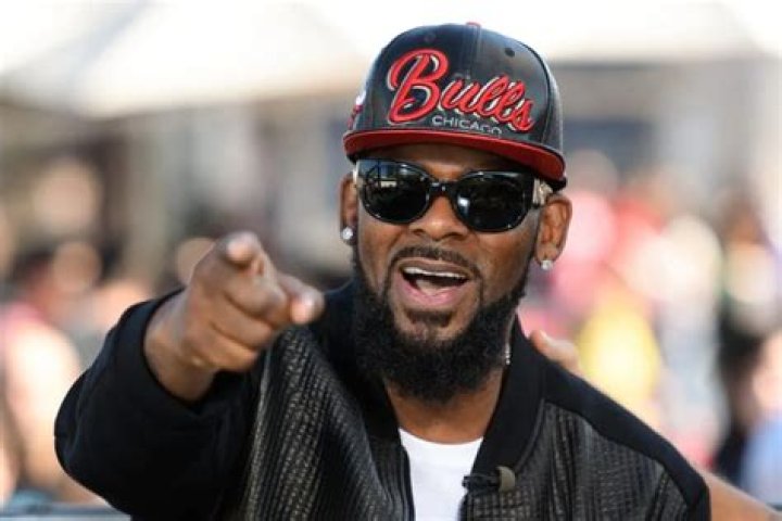 Former Intern At Epic Records Comes Out Against R. Kelly