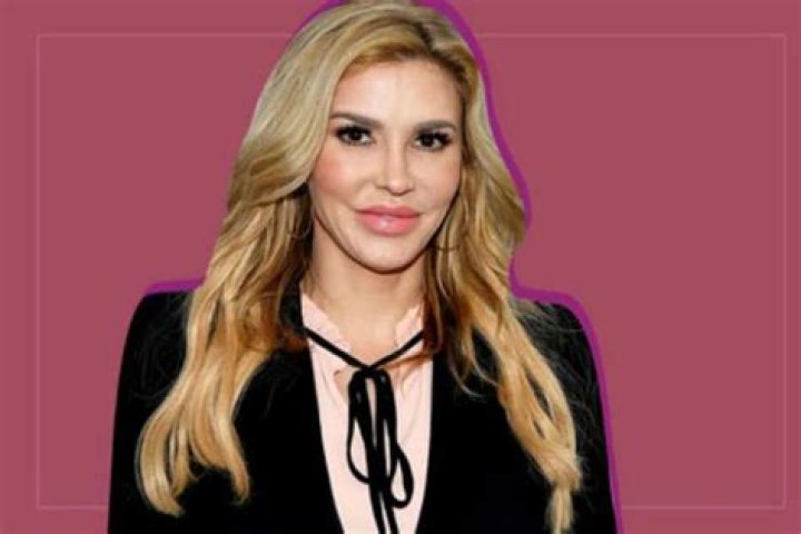 Former RHOBH Brandi Glanville Is Trying To Stay Relevant By Inserting Herself Into RHOC Train Drama