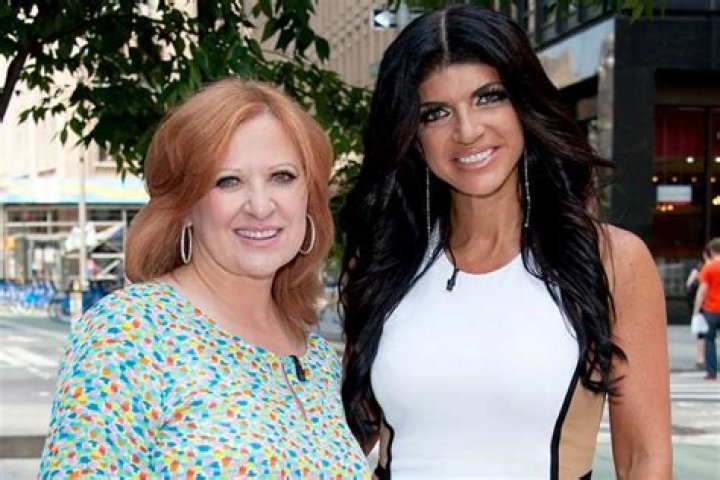Former RHONJ Star Caroline Manzo Reveals The Real Reason She Refused To Return Was The Terrible Paycheck!