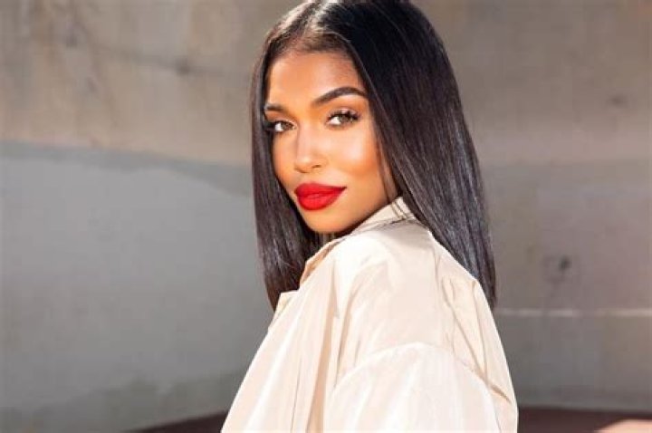 Future’s Girlfriend, Lori Harvey, Wears Over The Top Gown To Go Christmas Shopping In New Photos While Reminding The World That Meek Mill Was Interested In Her