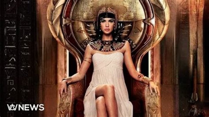 Gal Gadot Addresses The Whitewashing Concerns Over Her Cleopatra Casting