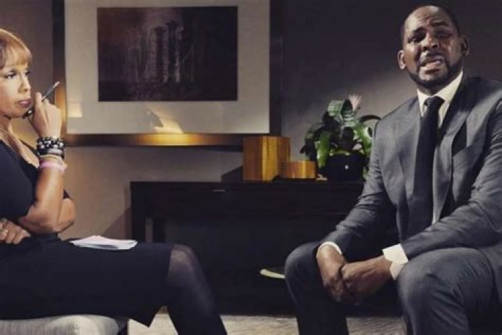 Gayle King Draws Praise For Keeping Her Cool During Eruptive R. Kelly Interview