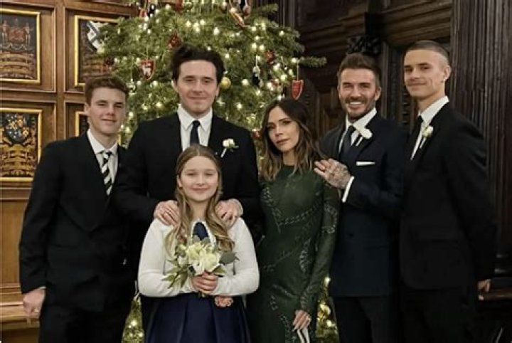 Guess with whom Victoria Beckham and David Beckham celebrated their wedding anniversary