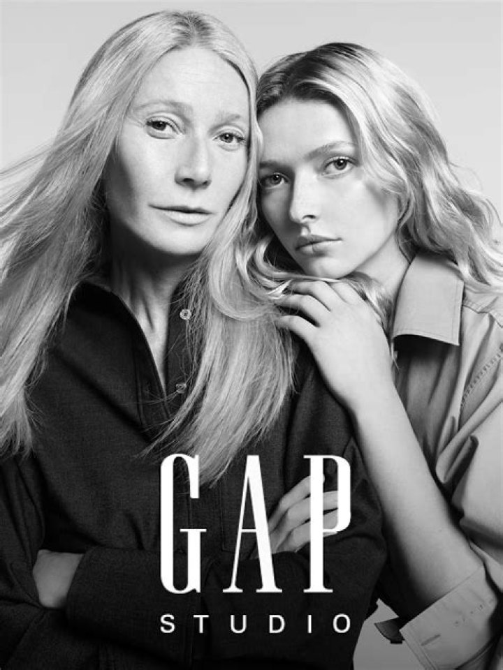 Gwyneth Paltrow’s Teen Daughter Apple Roasts Her GOOP Morning Routine In Hilarious TikTok!