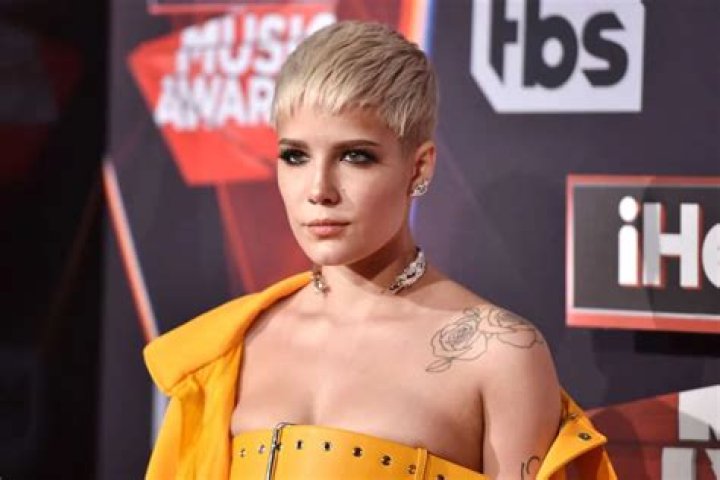 Halsey Reveals The Bizarre Way She Fractured Her Ankle