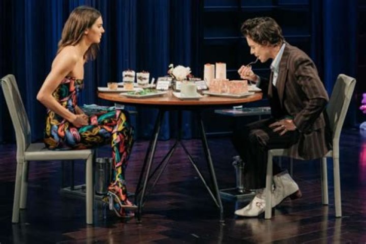 Harry Styles Eats The Nastiest Thing To Avoid Telling Kendall Jenner What Songs He Wrote About Her In New Game Of ‘Spill Your Guts Or Fill Your Guts’