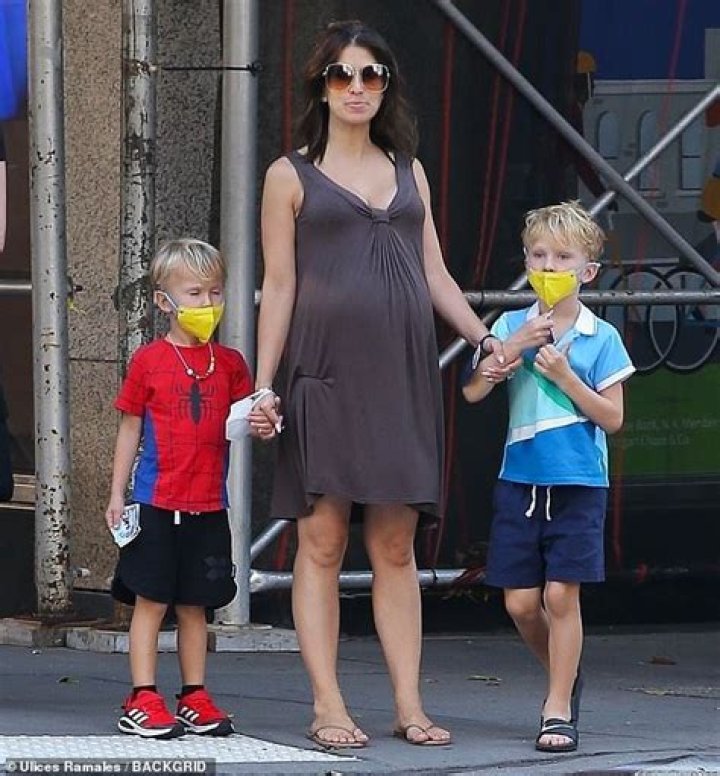 Hilaria Baldwin Shows Off Baby Bump In New Beach Photos With Alec Baldwin And Their Kids