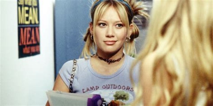 Hilary Duff Is Back To Blonde As She Prepares For Lizzie McGuire Reboot