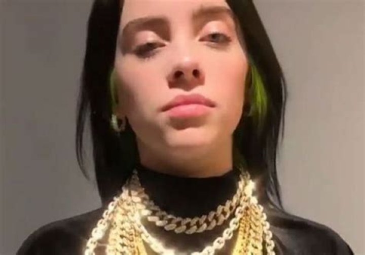 How Did Billie Eilish Walk On Walls During Her Saturday Night Live Performance?