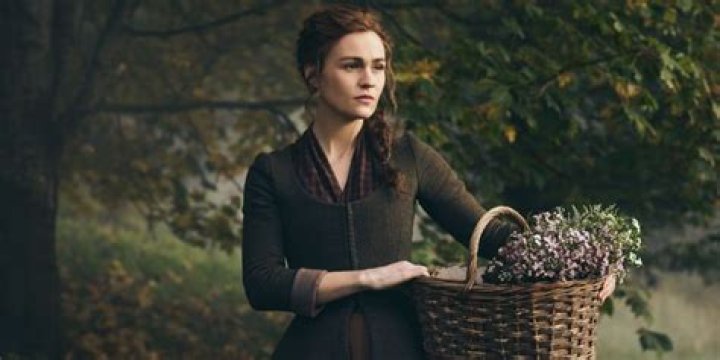 How ‘Outlander’ Star Sophie Skelton Wishes The Show Would Have Handled Brianna’s Rape