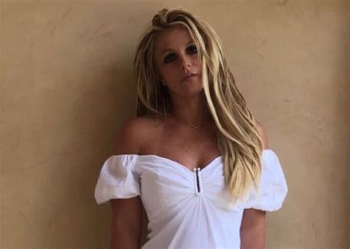 Is Britney Spears In Danger Of Going Bald?