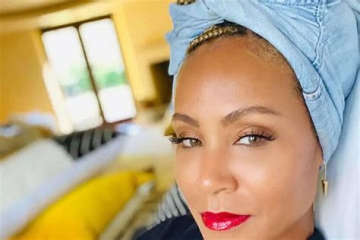 Jada Pinkett Smith Sets Instagram On Fire With A Picture Where She Bares It All — Lauren London Had To React