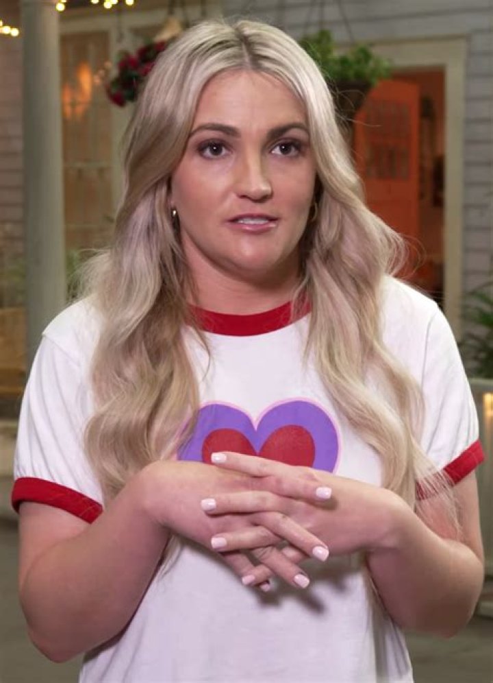 Jamie Lynn Spears Trashes Troll Who Suggested She Doesn’t Care For Her Sister, Britney