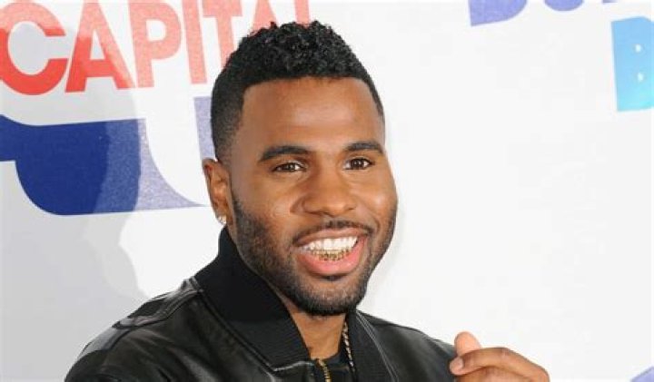 Jason Derulo Eats 22 Hamburgers In Celebration Of Getting To 22 Million Tik Tok Followers