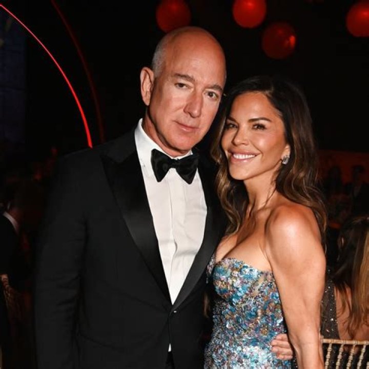 Jeff Bezos And Lauren Sanchez Are ‘Deeply In Love’ But Choosing To Stay Apart
