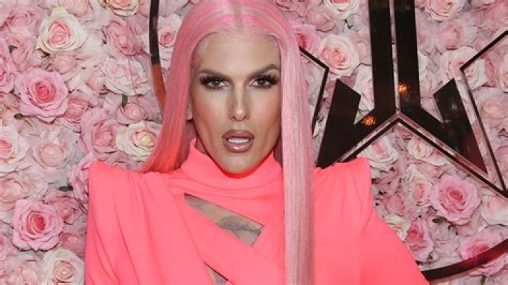 Jeffree Star Explains Why He’s Going Out So Much Lately