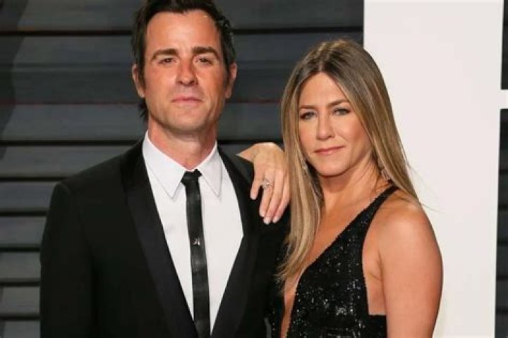 Jennifer Aniston And Justin Theroux Briefly Reunite Over Death Of Dog — Was There More To This?