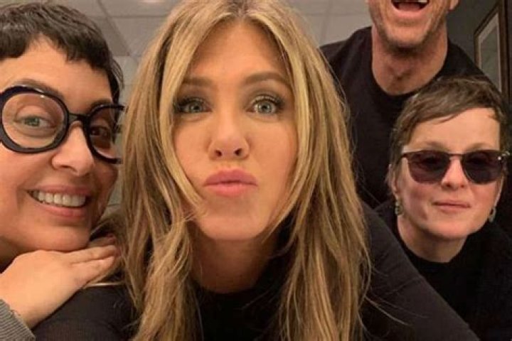 Jennifer Aniston Says Her Family Told Her She Would ‘Never Make A Dime’ From Acting