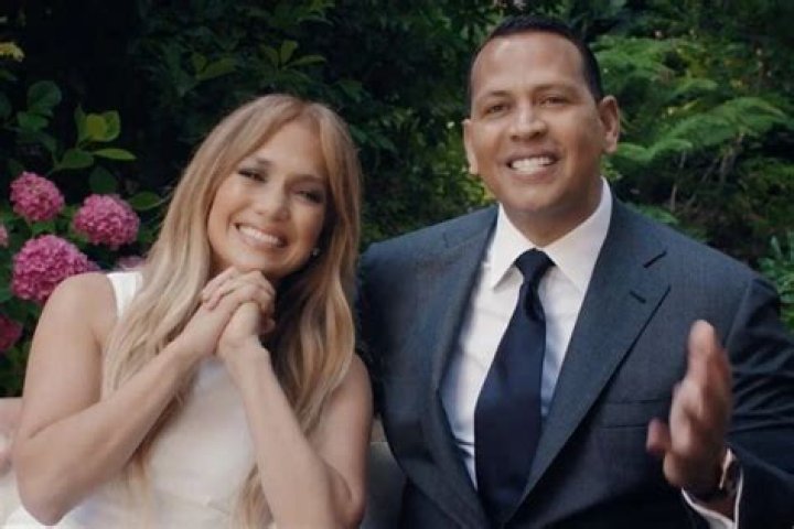 Jennifer Lopez And Alex Rodriguez Reportedly Moving In The ‘Right Direction’ While Working On Things!