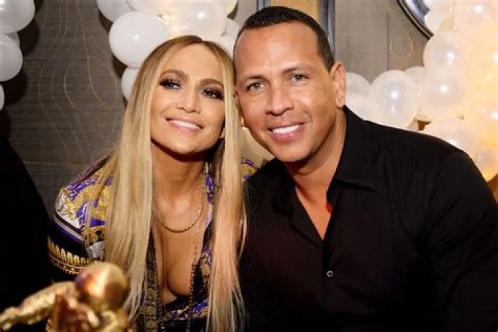 Jennifer Lopez Gifts Fiance Alex Rodriguez The Best Present Ever!