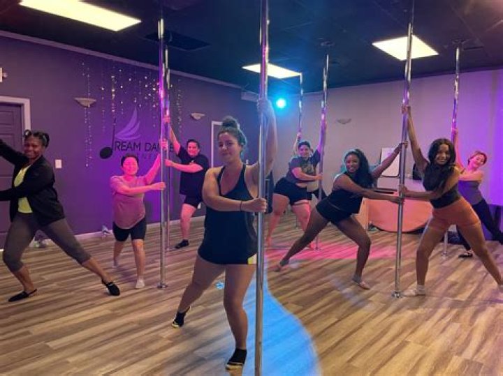 Jennifer Lopez Is Inspiring Women To Take Pole Dancing Classes After Her Role As Ramona In Hustlers