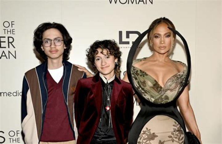 Jennifer Lopez Shares Adorable Video Of Her And Alex Rodriguez’s Daughters Singing Together