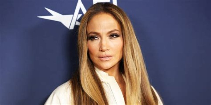 Jennifer Lopez Shares Sweet Video Spending Time With Her Fans