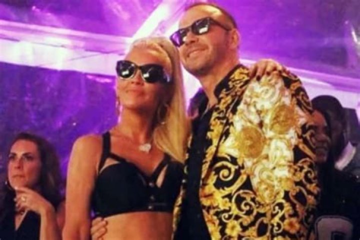 Jenny McCarthy Dazzles In Versace As She Throws Hubby Donnie Wahlberg An Epic 50th Birthday Party
