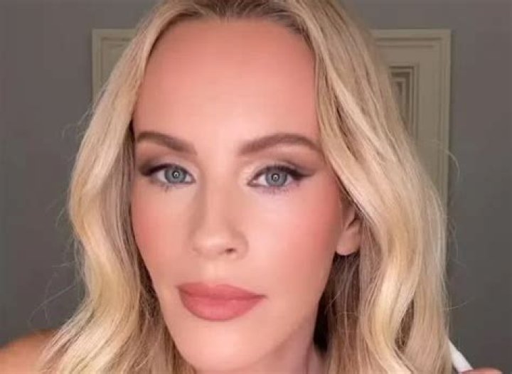 Jenny McCarthy Dishes On Co-Hosting The View Slams Whoopi Goldberg For Being “Controlling” In New Book