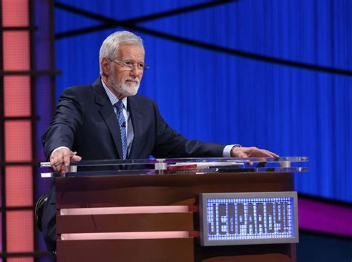 Jeopardy Host Alex Trebek Plans On Hosting Season 36, Despite Stage 4 Cancer Diagnosis