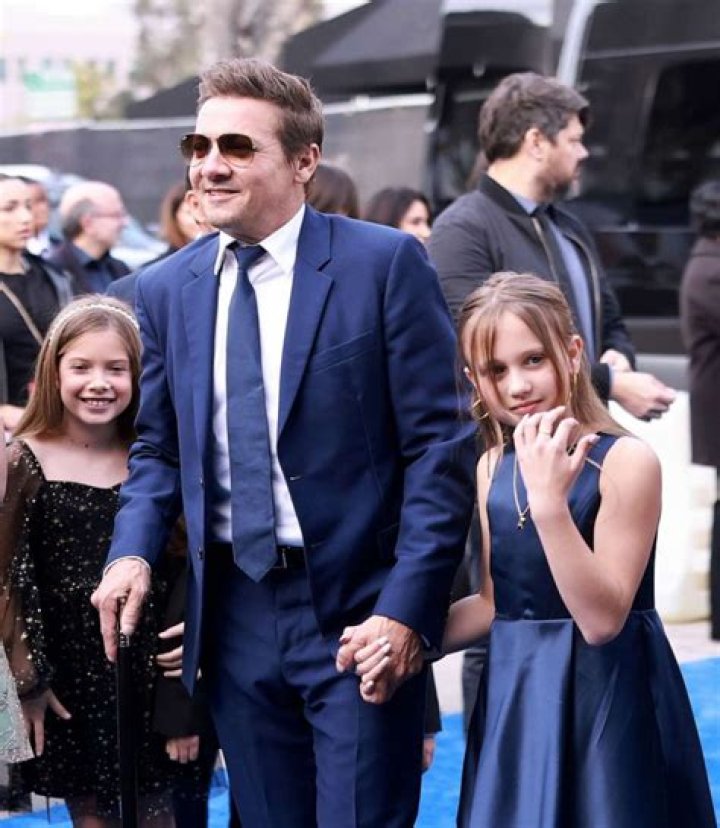 Jeremy Renner And His Former Wife File For Sole Custody Of Their 6-Year-Old Daughter At The Same Time!