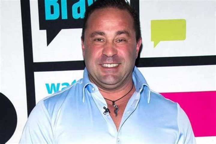 Joe Giudice Claims ICE Security Guards Wanted Selfie With Him Before His Release