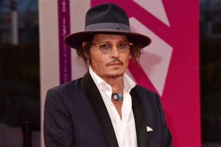 Johnny Depp Makes A Surprise Appearance At The MTV VMAs