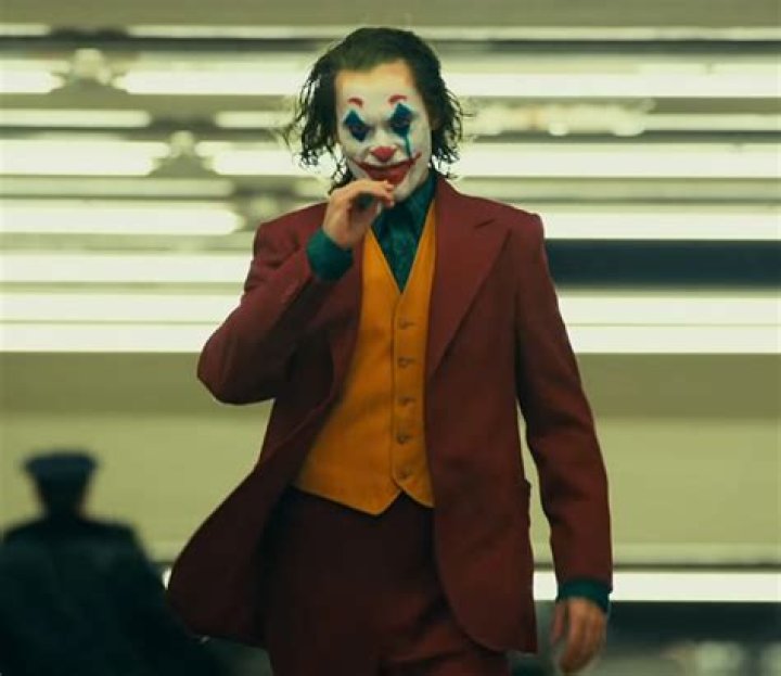 Joker Controversy Heats Up As Theaters Ban Cosplay, Army Warns Of Possible Copycat Shootings, And Director Pushes Back Against Critics