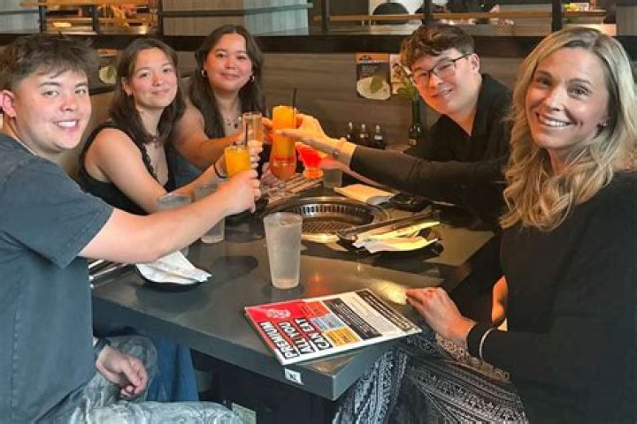 Jon Gosselin Says Kate Wanted Legal Custody Of Their 8 Children Just To Remain Relevant!